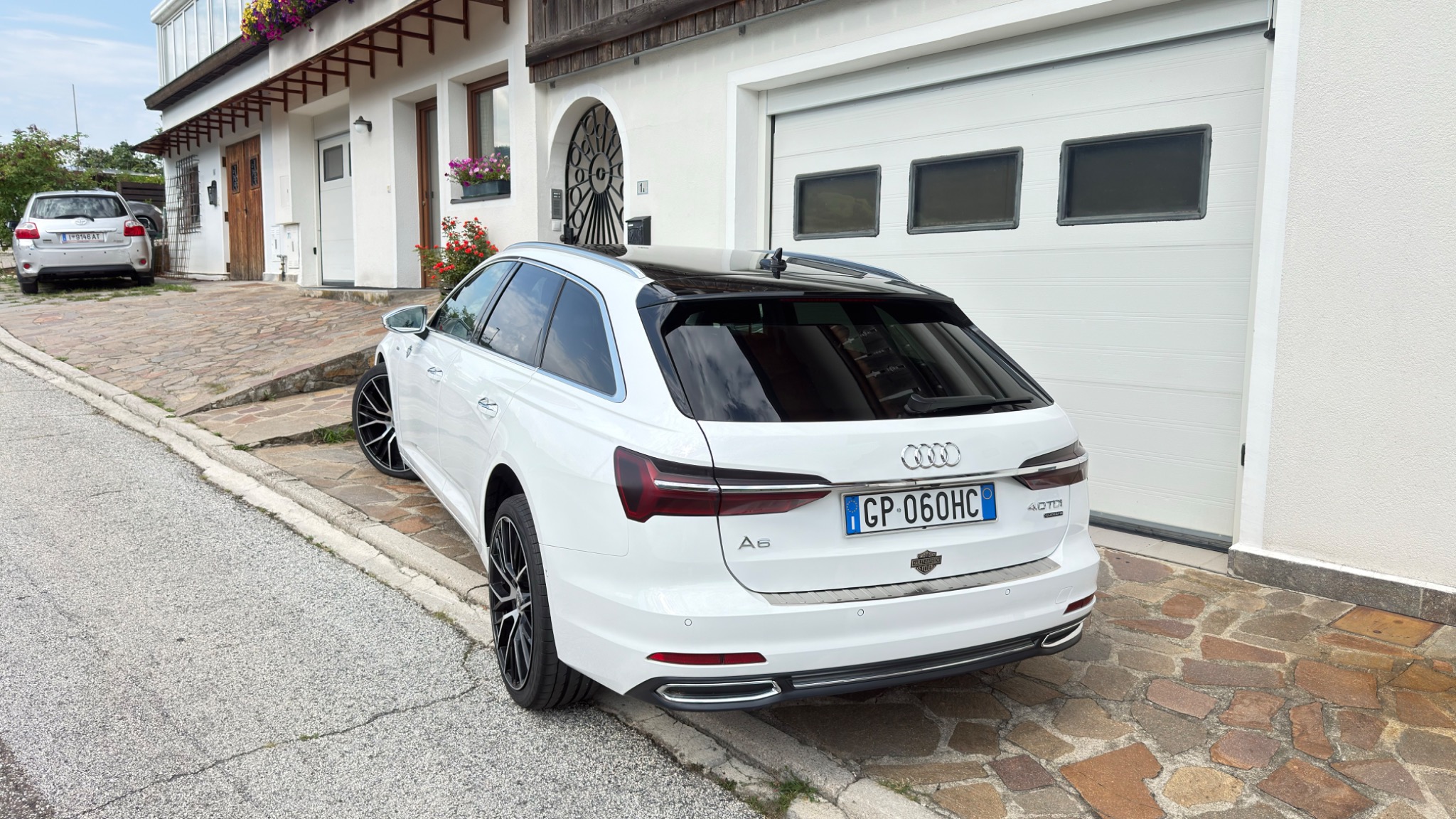 Seitenansicht des Audi A6 Avant
